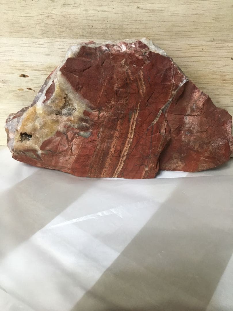 赤玉石 赤富士の形です