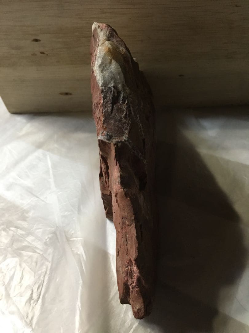 赤玉石 赤富士の形です