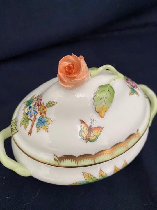 新品未使用　ヘレンド　ヴィクトリア　シュガーポット　ボンボニエール　バラ