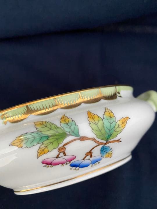 新品未使用　ヘレンド　ヴィクトリア　シュガーポット　ボンボニエール　バラ