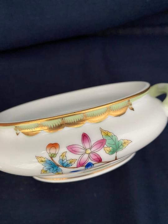 新品未使用　ヘレンド　ヴィクトリア　シュガーポット　ボンボニエール　バラ