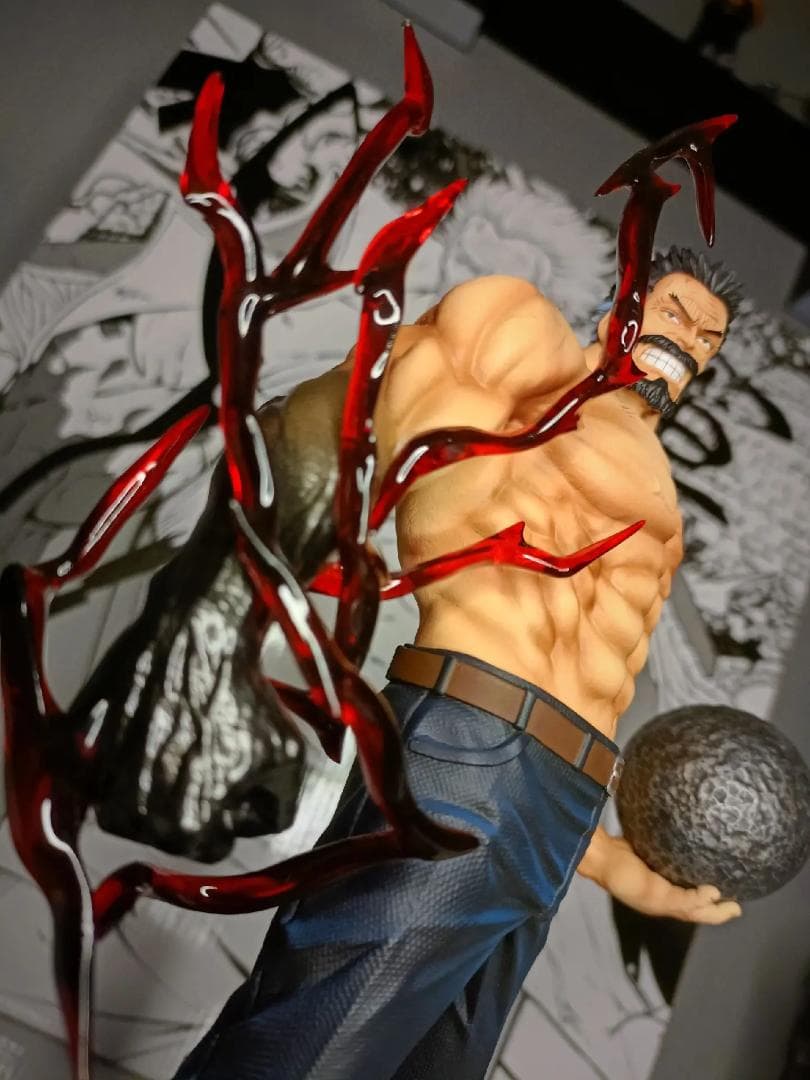 ワンピース 海軍の英雄 モンキー・D・ガープ フィギュア ガレージ