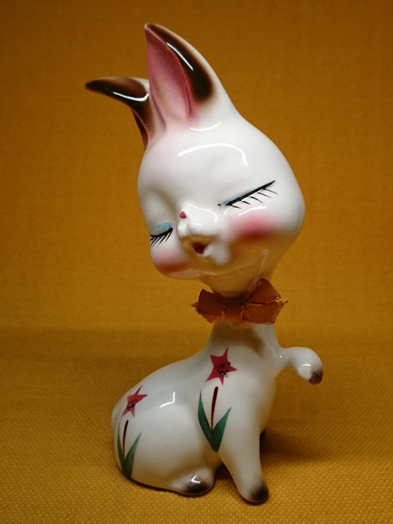 【美品】ウサギ　兎　白兎　陶器　置物　インテリア　工芸品　美術品　A1067