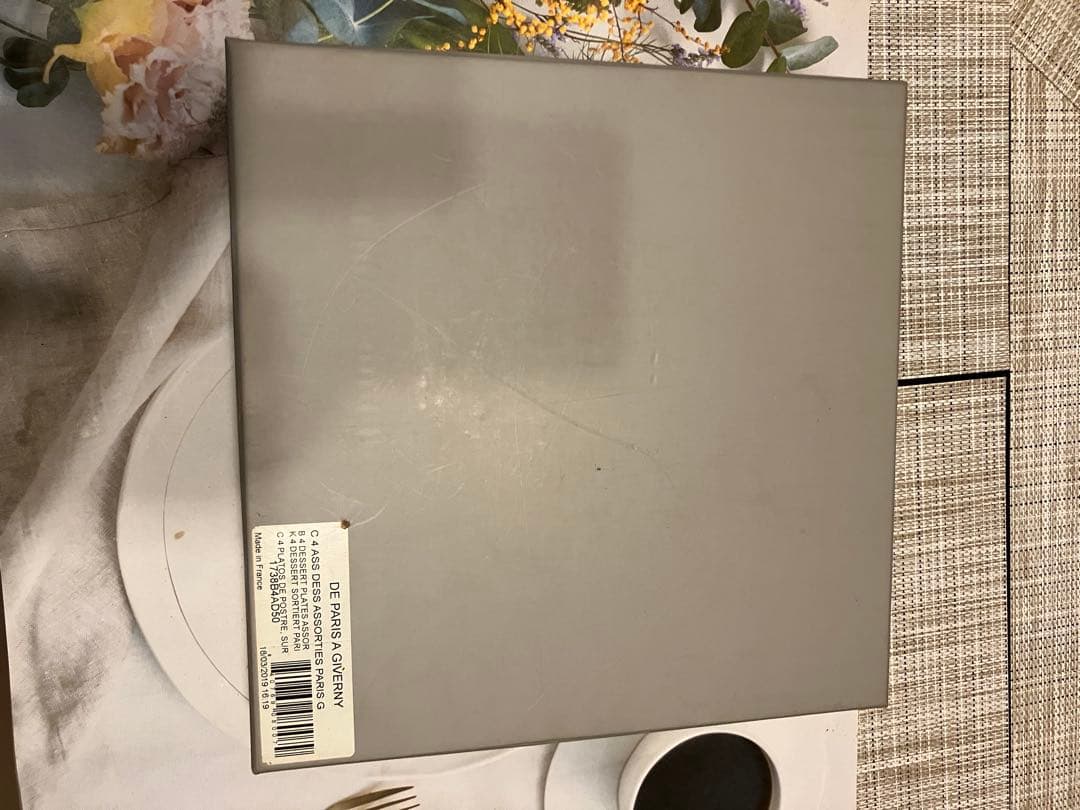 ジアン　モネ　ジヴェルニー　パリ　庭の風景絵皿 4枚セット　箱入り