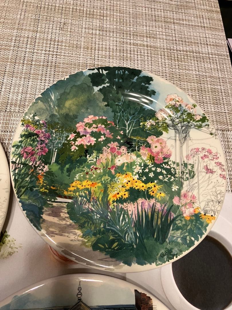 ジアン　モネ　ジヴェルニー　パリ　庭の風景絵皿 4枚セット　箱入り