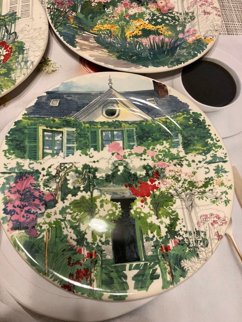 ジアン　モネ　ジヴェルニー　パリ　庭の風景絵皿 4枚セット　箱入り