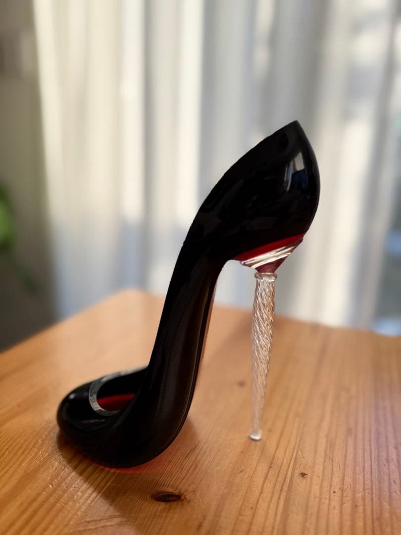 ルブタン＆パイパーコラボ ハイヒール 置物