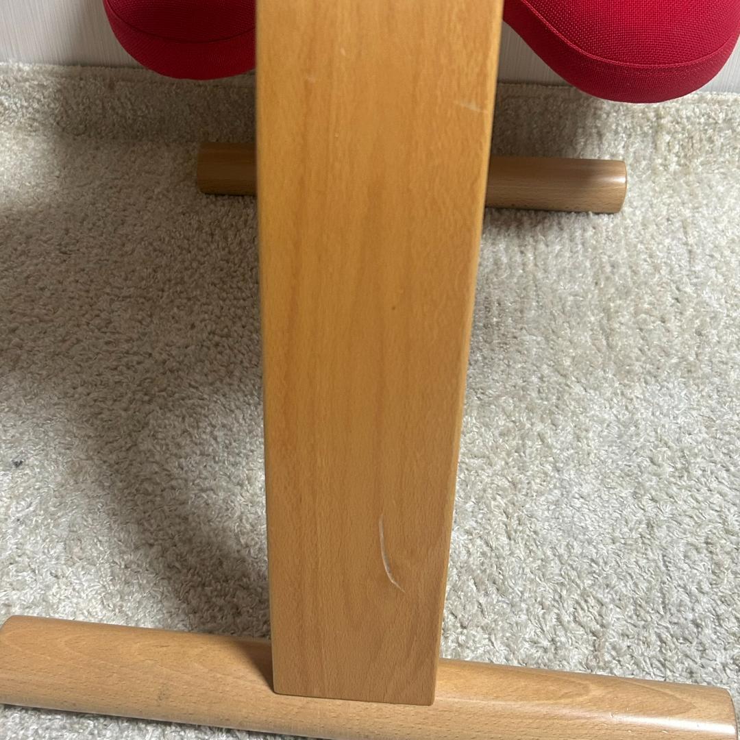 リボ社 サカモトハウス バランスチェア バランスイージー　レッド　姿勢矯正