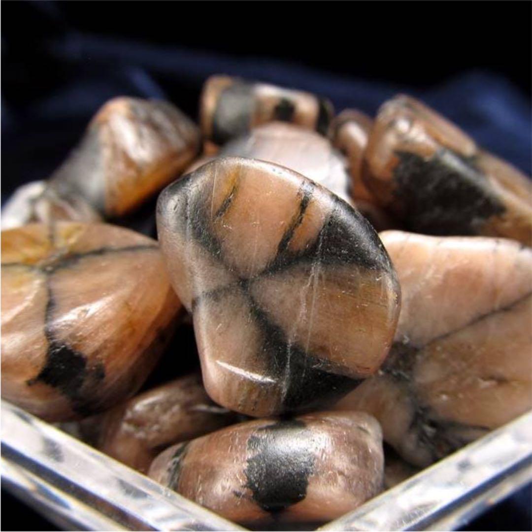 ★特選一石★初入荷☆神のシンボル♡【キャストライト『十字石』原石詰め合わせ】❤️