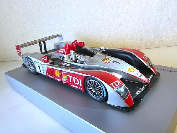 特価 Spark 1/18 アウディ R10TDI 2007 LM Winner