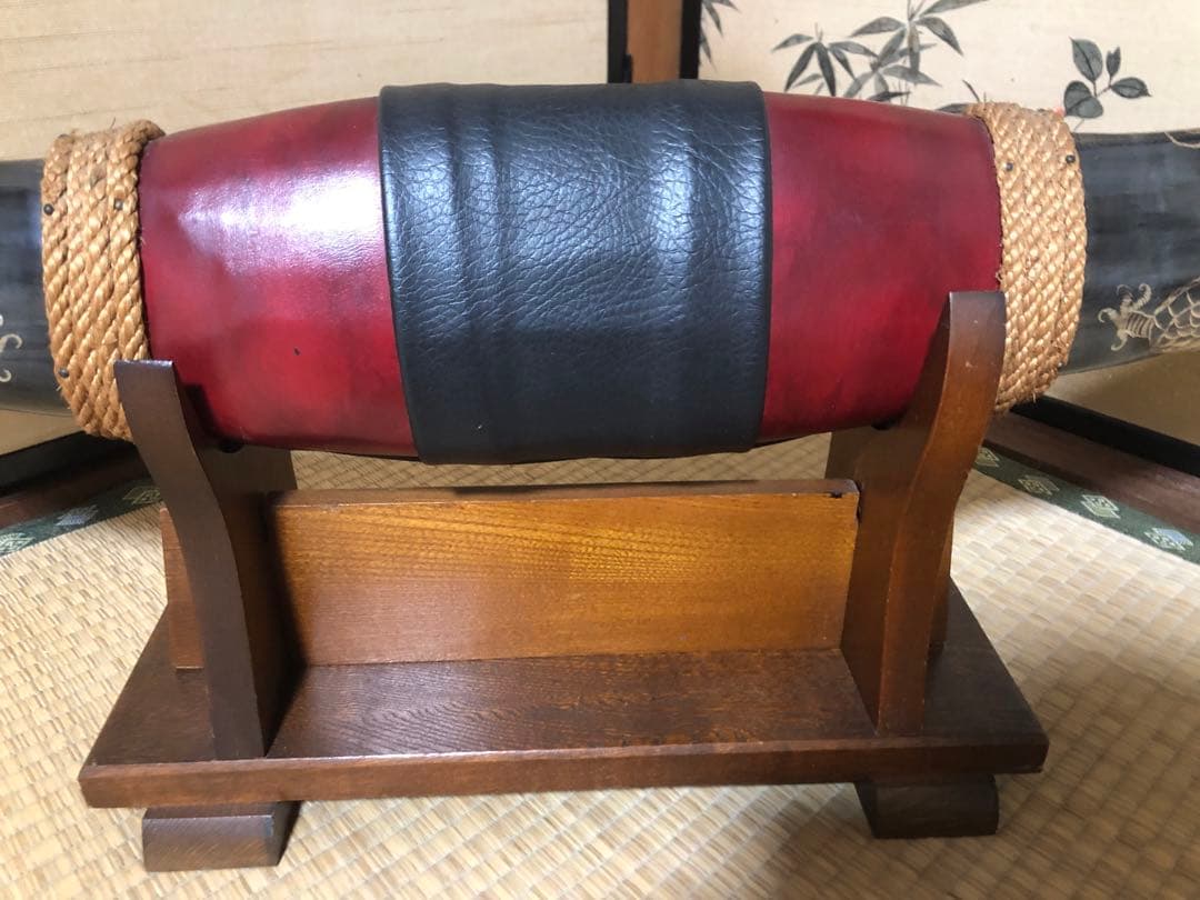 牛の角置物（竜の彫刻：台付き）