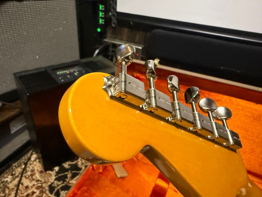 本日限定Fender American Vintage II ストラト