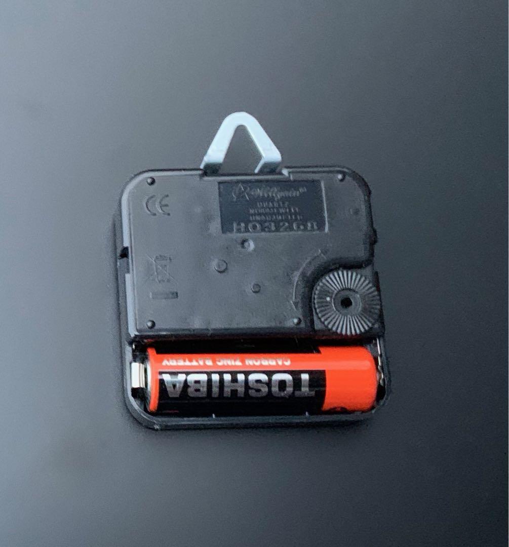 リュージュ　Reuge （レア）掛け時計　オルゴールの会社が作った時計