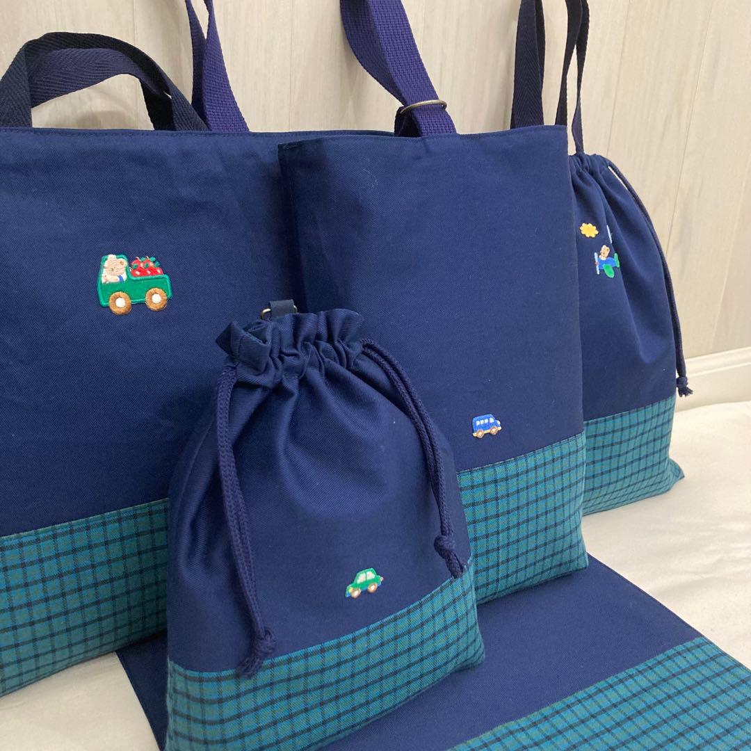 【1点のみ】《ファミリア好きな方に》通園通学グッズ　5点セット　トラック　緑の車