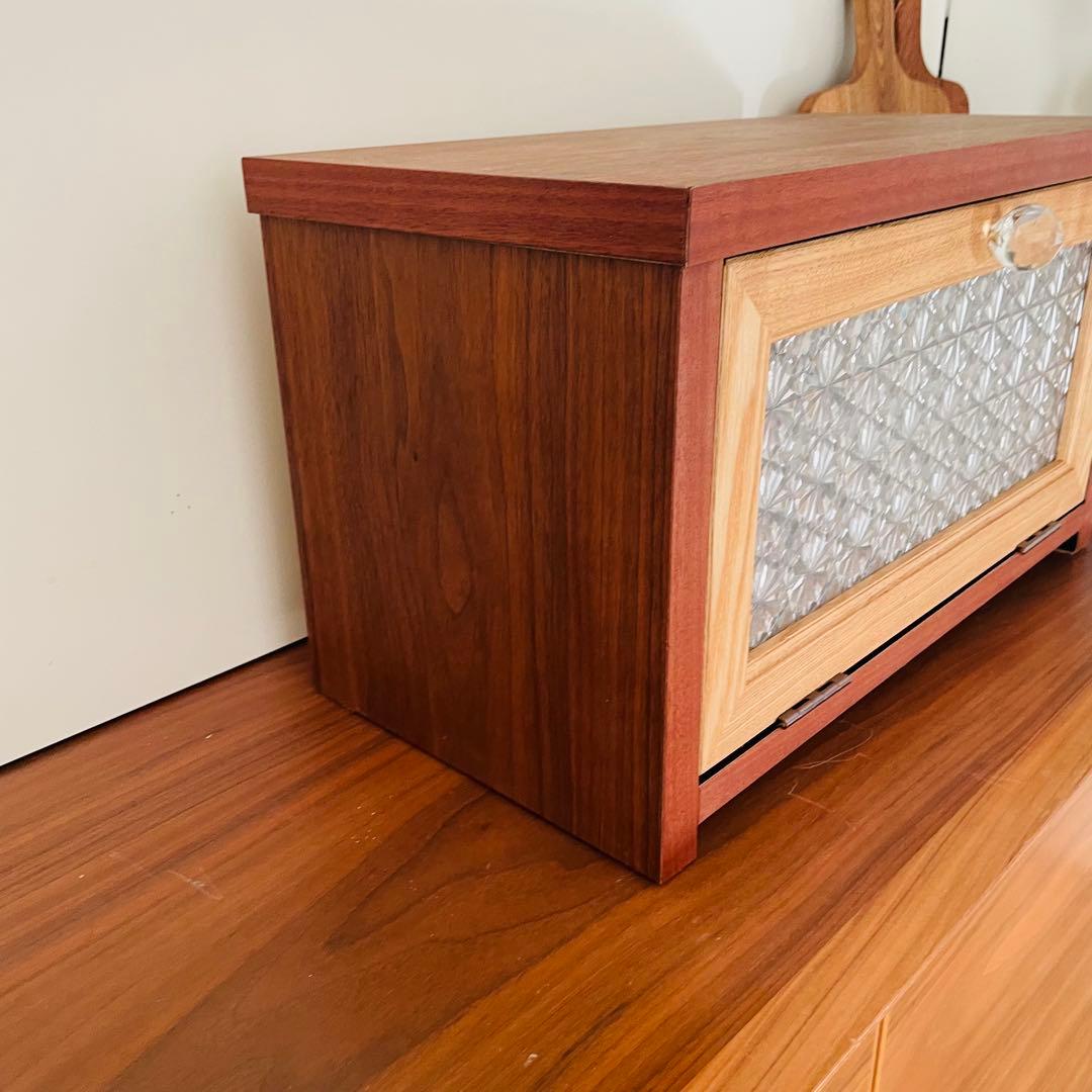 家具職人が作るレトロなブレッドケース　ハンドメイド