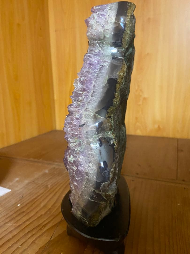 アメジスト原石　木製台座付き　4.1Kg