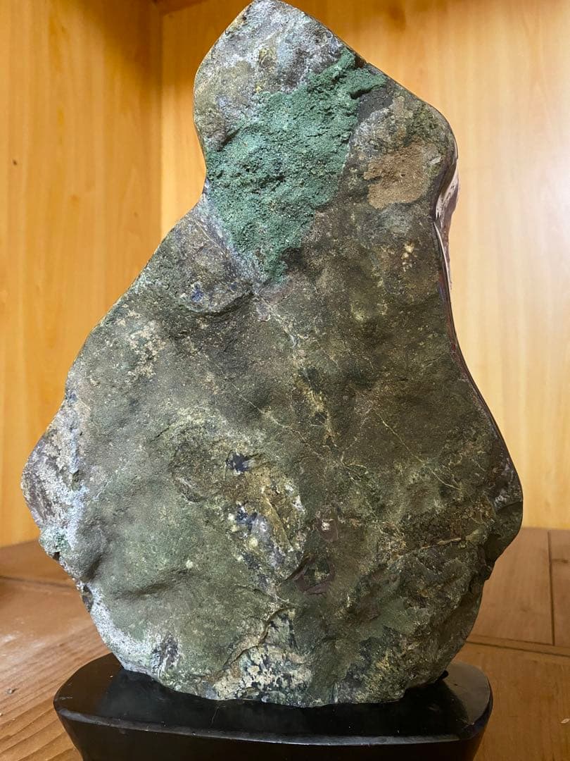 アメジスト原石　木製台座付き　4.1Kg