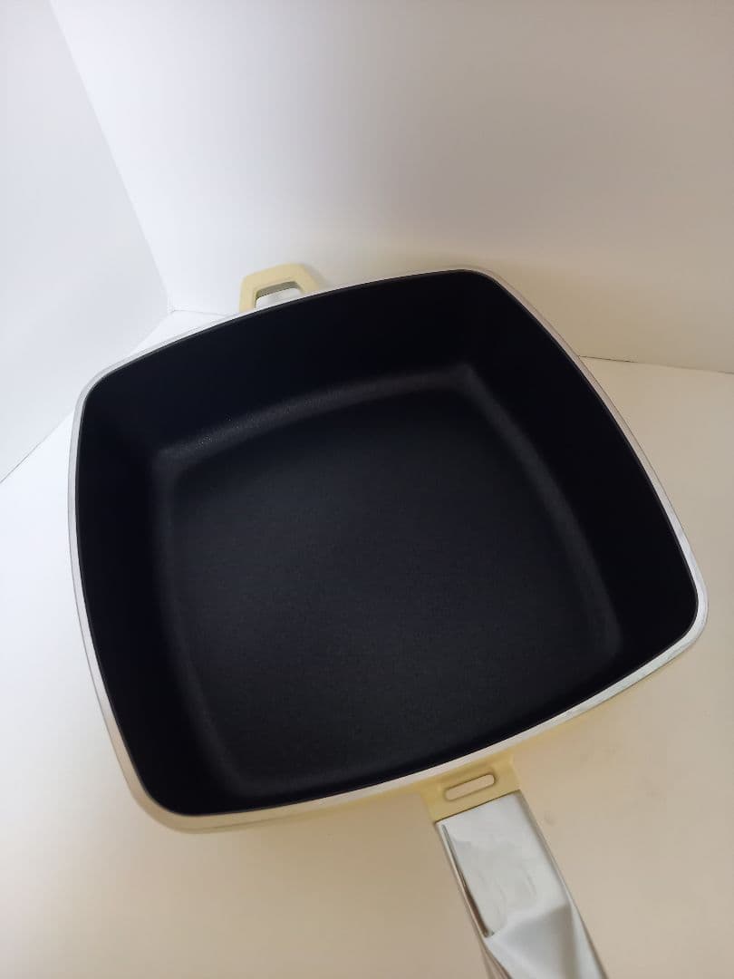 未使用　アサヒ軽金属　ローストパン　イエロー　L