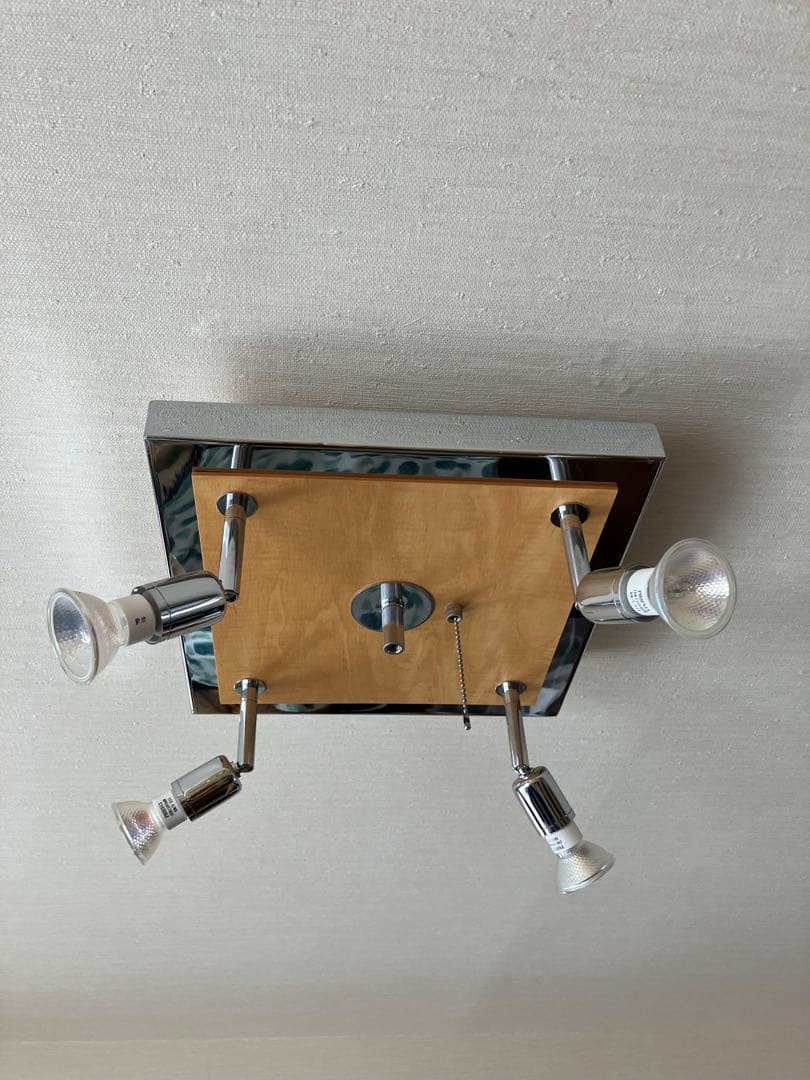 天井シーリングライト　60W×4