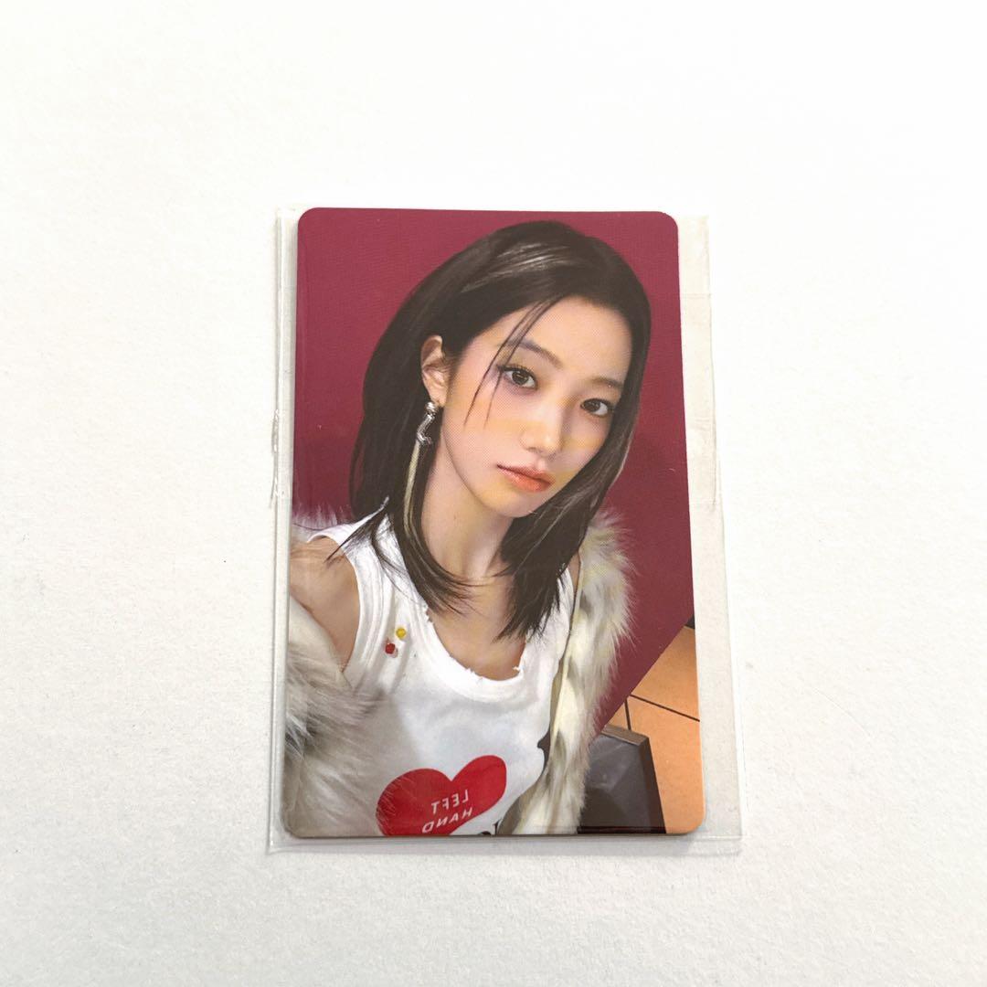 lesserafim カズハ 東京ドーム会場限定 ラキドロ トレカ - メルカリ