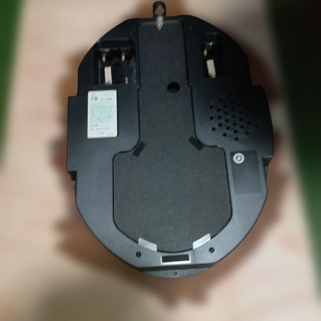 トトロデザインの木製掛け時計 　動くどうかわかりません。