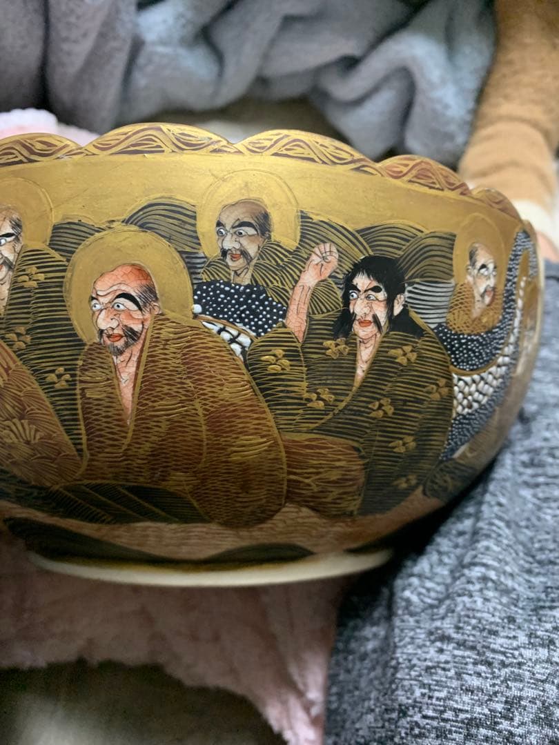 o*0様 ジャンク品　20年前になんでも鑑定団で２８マンの品です。割れてしまった