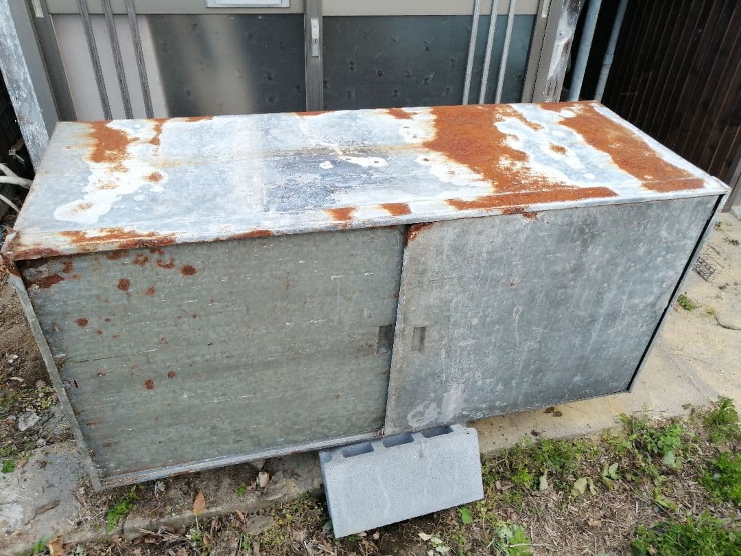 昭和レトロ シャビー ブリキ金属製 棚 ロッカー 下駄箱 什器 カフェ