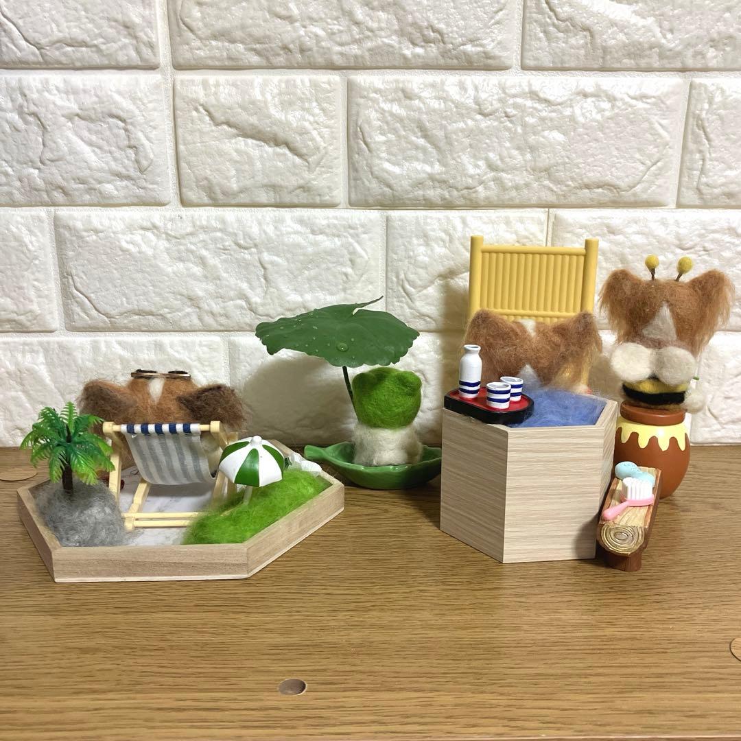 羊毛フェルト パピヨン 日光浴 蛙 温泉 蜜蜂 専用