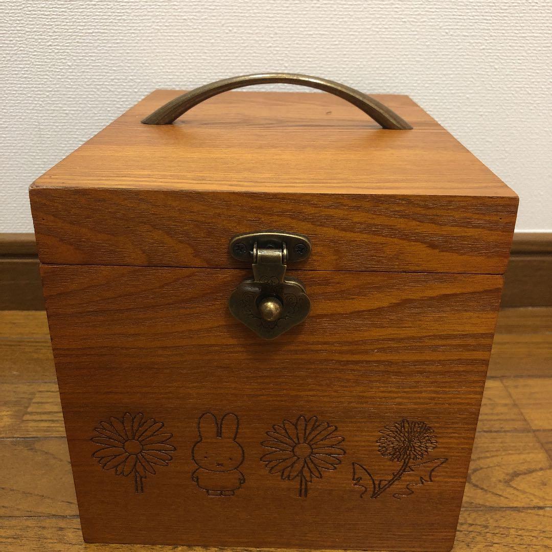 studio clip ミッフィー　コスメボックス