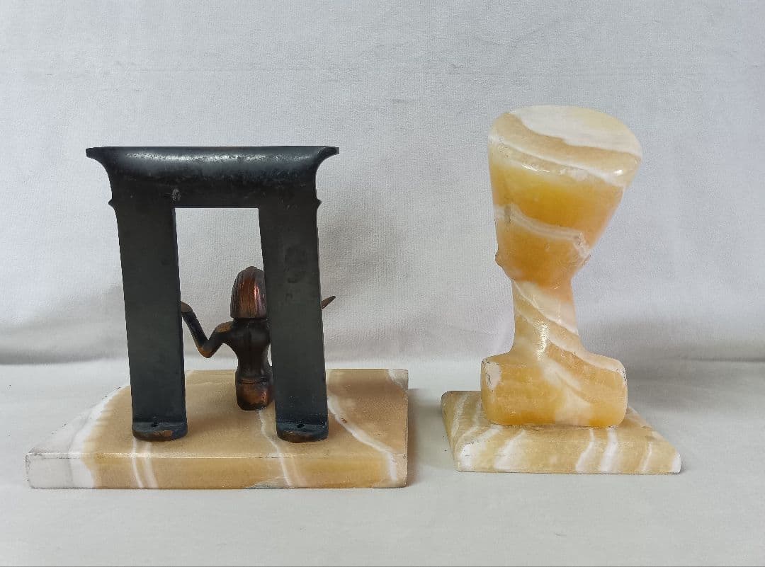 エジプト土産　アルバ石置物　2点　インテリア　ネフェルティティ　クレオパトラ