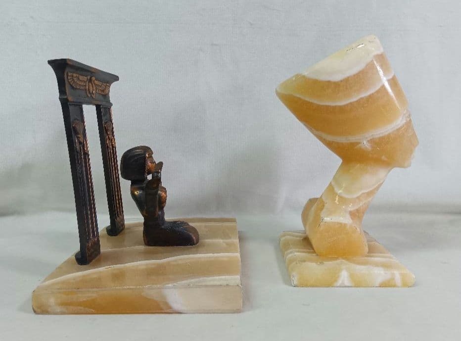 エジプト土産　アルバ石置物　2点　インテリア　ネフェルティティ　クレオパトラ