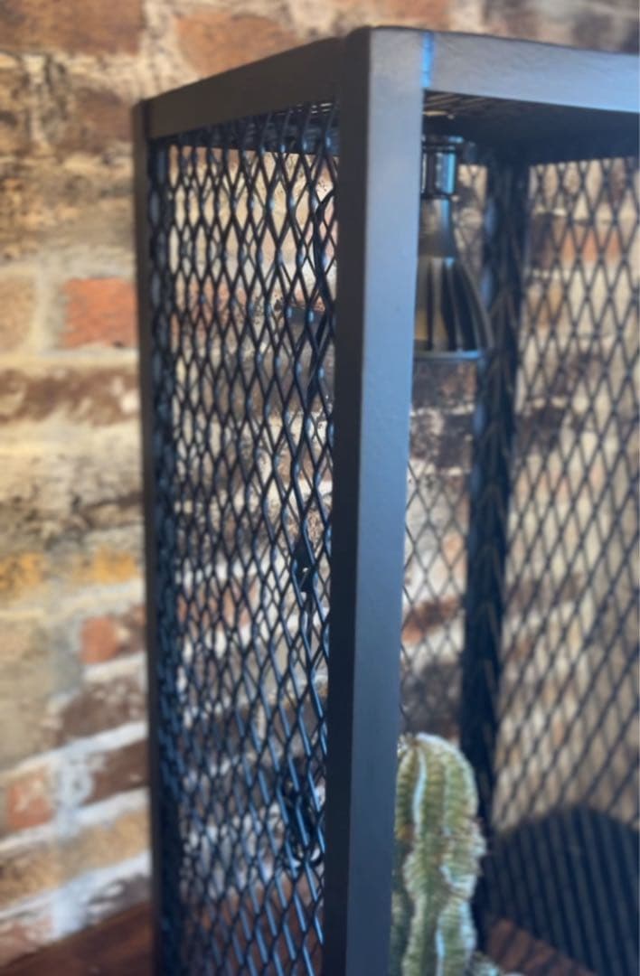 【年末セール特価】300×300mm インダストリアルな植物棚　アイアンシェル