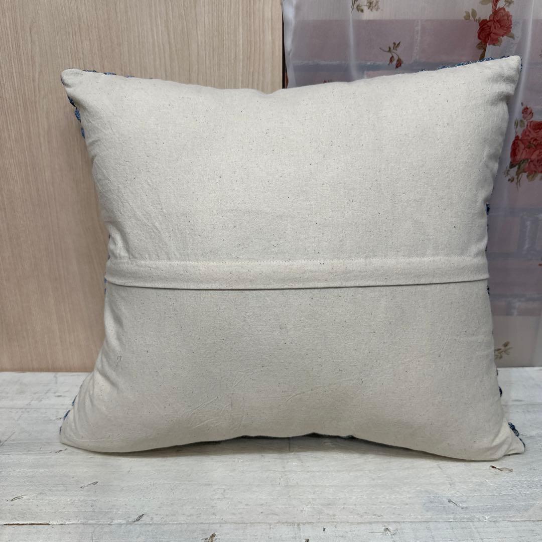 クッションカバー オリムパス刺繍糸　ハンドメイド 手編み　hand work