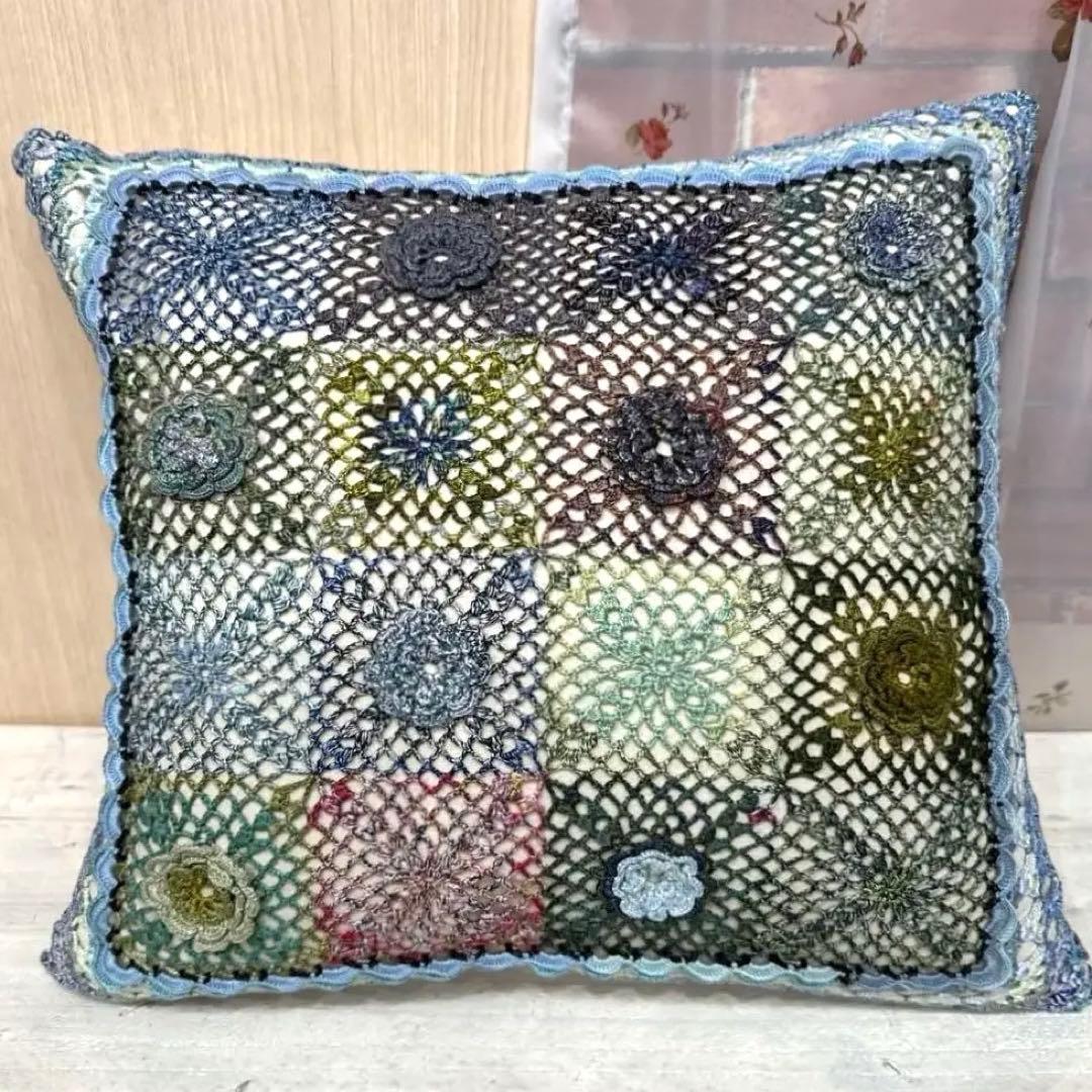 クッションカバー オリムパス刺繍糸　ハンドメイド 手編み　hand work