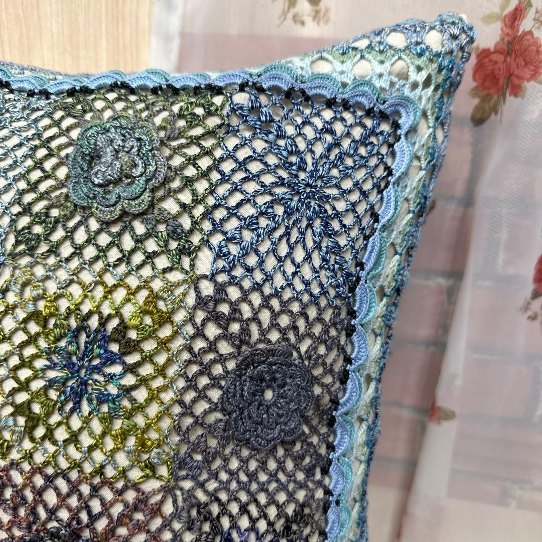 クッションカバー オリムパス刺繍糸　ハンドメイド 手編み　hand work