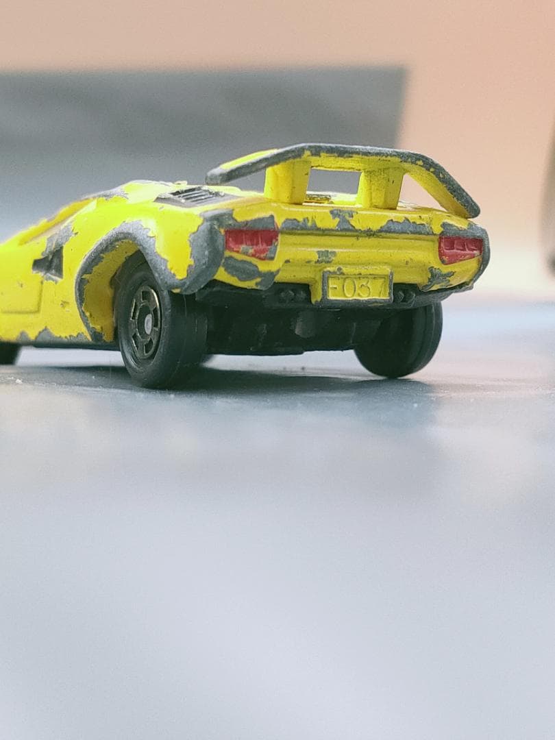 ランボルギー LP500 ニカー ダイキャスト トミカ No.F12 MC084