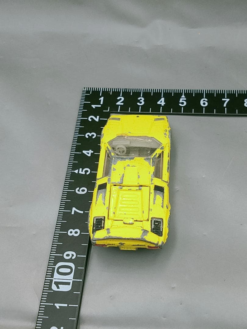 ランボルギー LP500 ニカー ダイキャスト トミカ No.F12 MC084