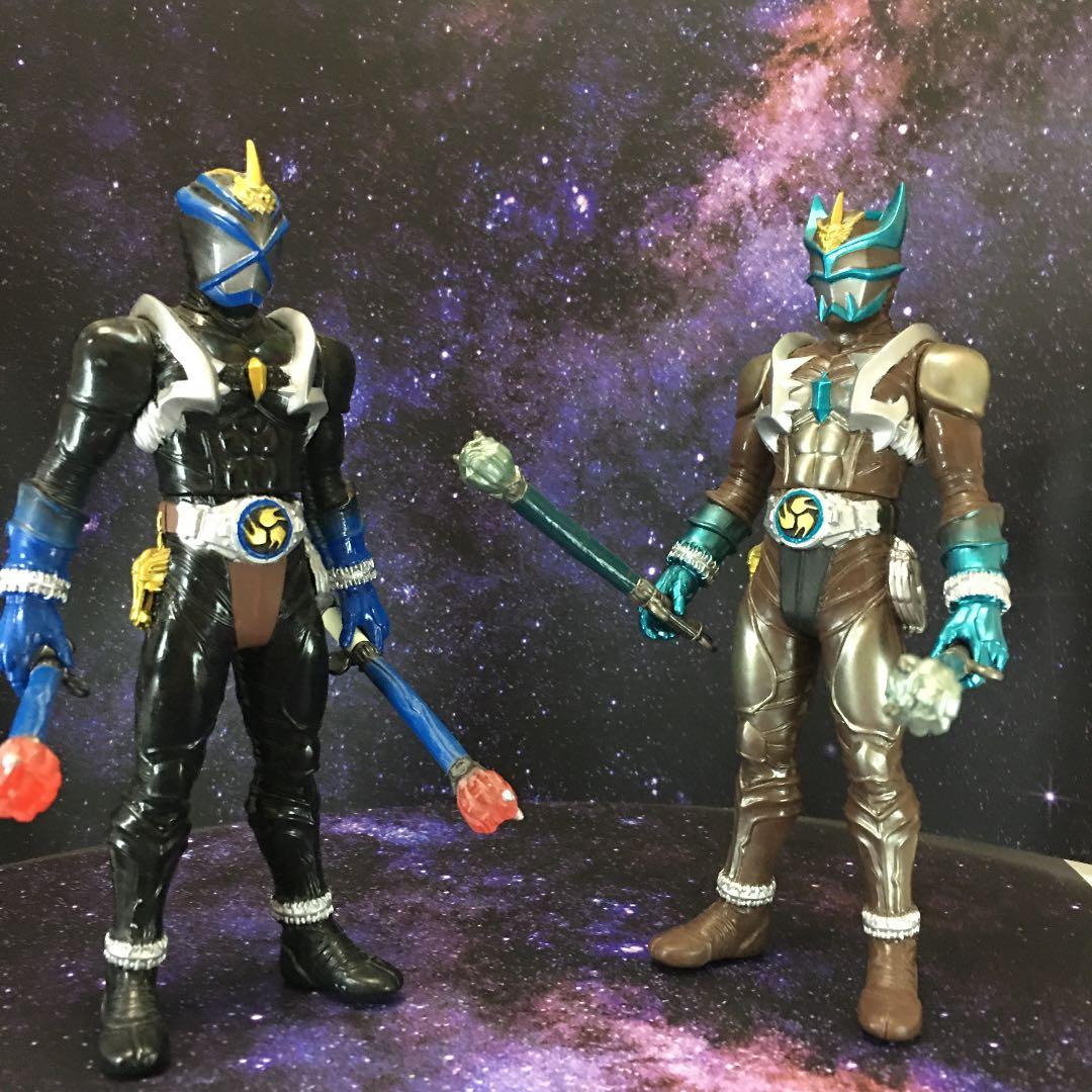 仮面ライダー響鬼 ソフビ 誌上限定版 鋭鬼&弾鬼 箱無し - メルカリ