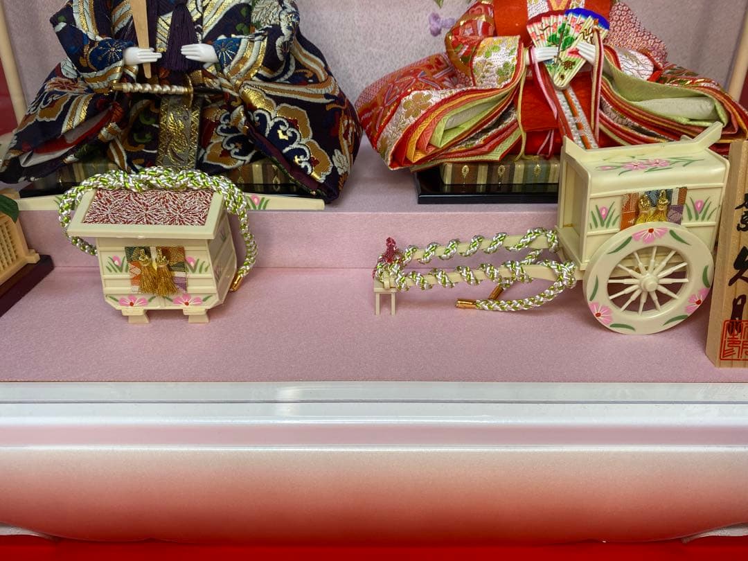 東京久月　雛人形オルゴール付き親王飾り・間口約６１×奥行約３４×高さ約３８㎝