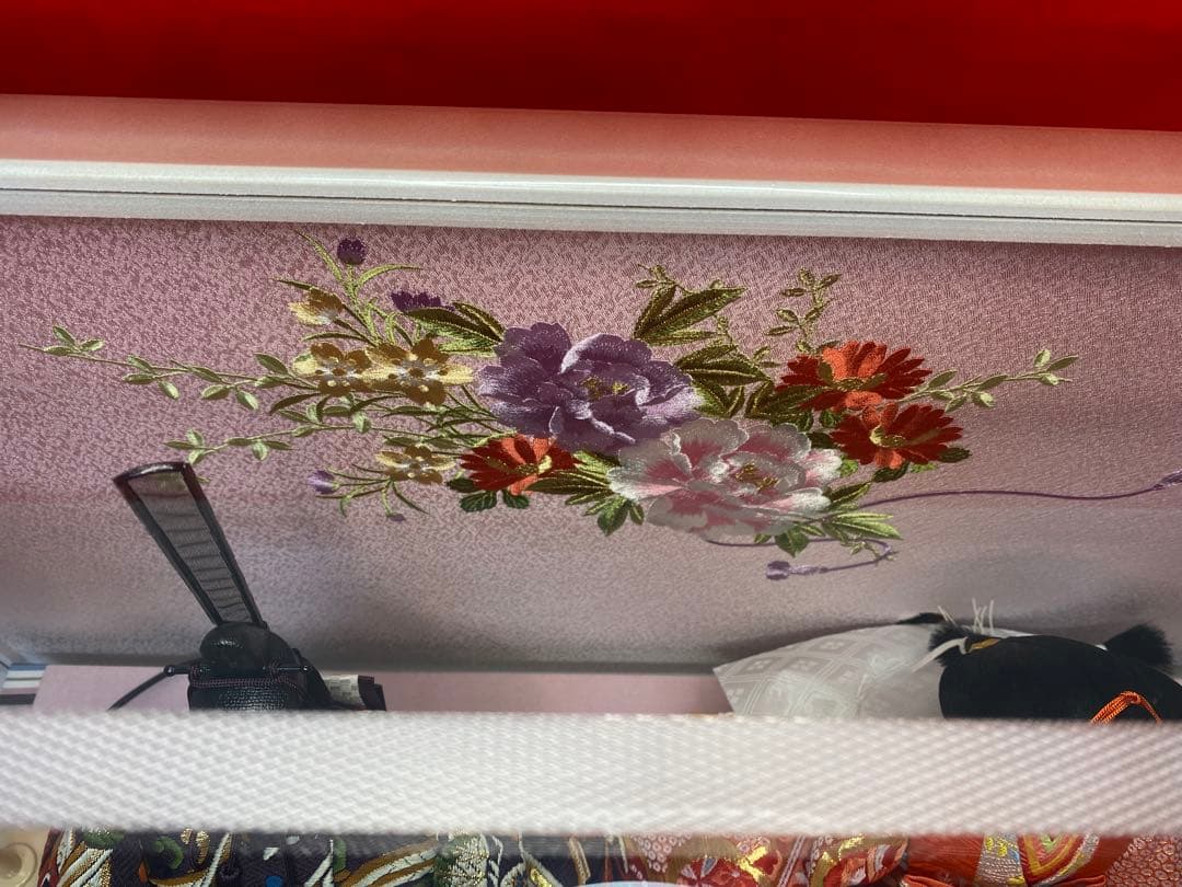 東京久月　雛人形オルゴール付き親王飾り・間口約６１×奥行約３４×高さ約３８㎝