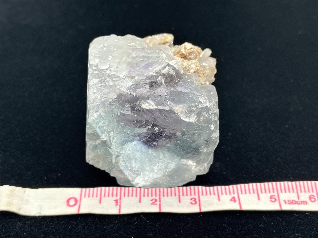 原石（ブルーフローライト）