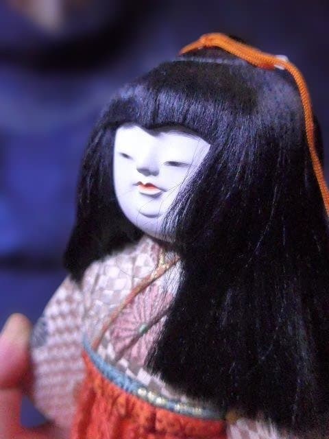 貴重な国指定無形文化財の人形師　銀座　原米洲の稚児雛です。