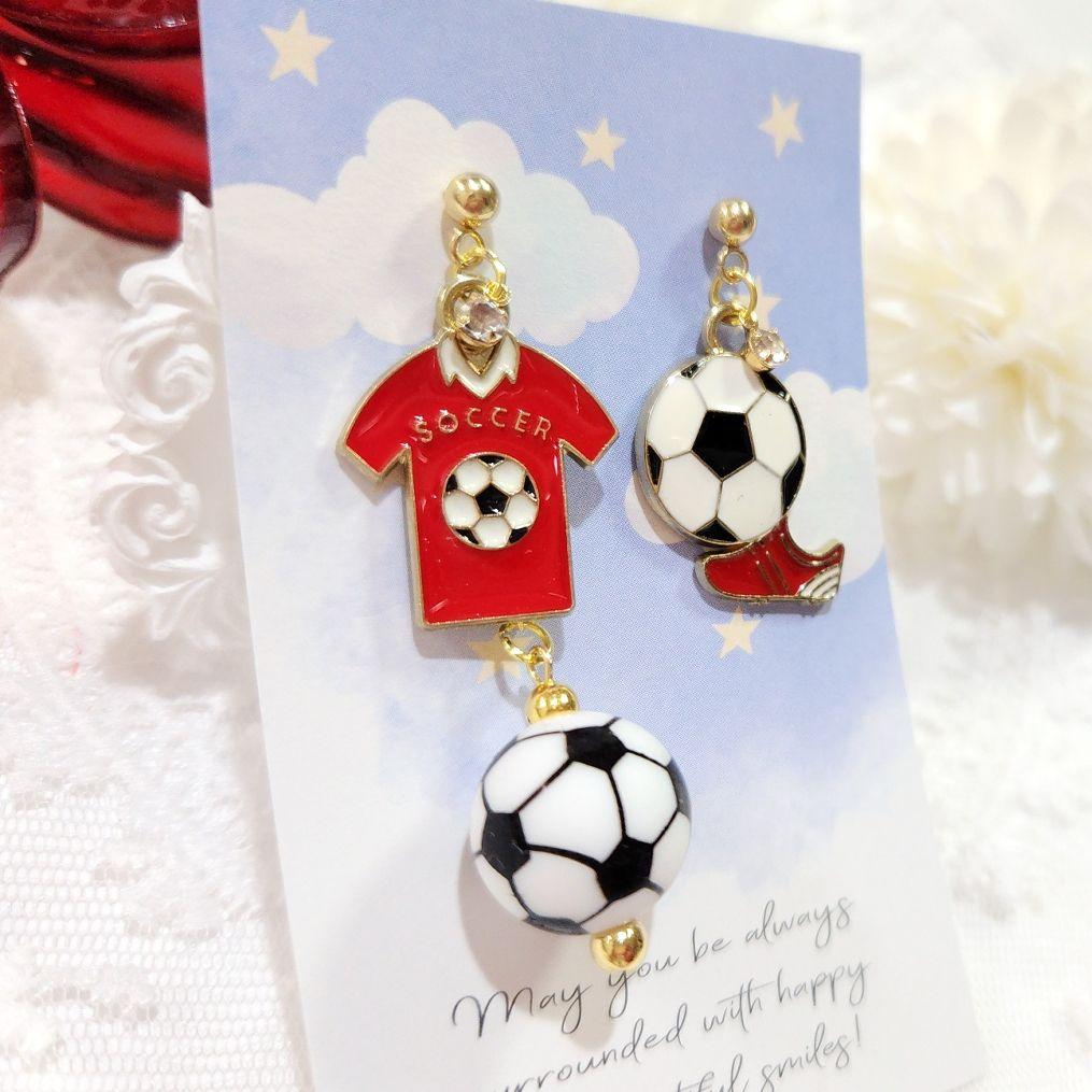 大人可愛い♡サッカー ピアス♡