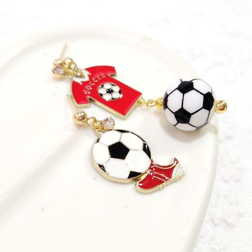 大人可愛い♡サッカー ピアス♡