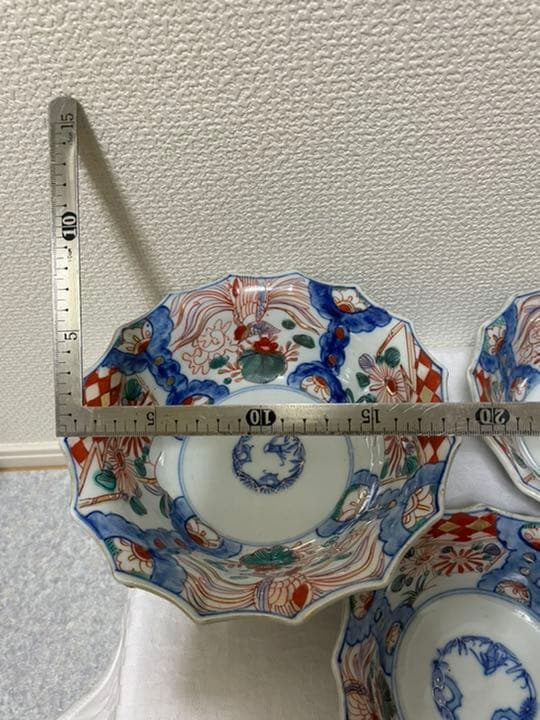 古伊万里？色絵組鉢 金彩