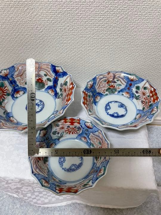 古伊万里？色絵組鉢 金彩