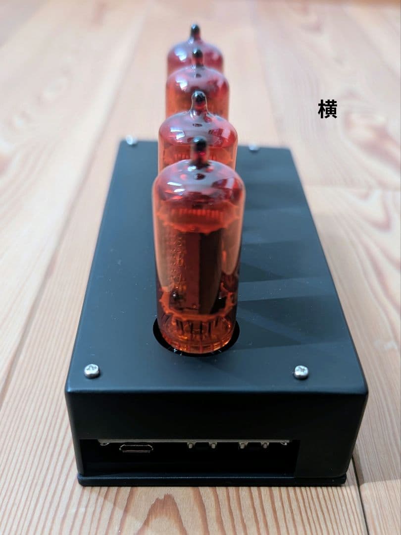 オリジナルのニキシー管時計 Z570M仕様