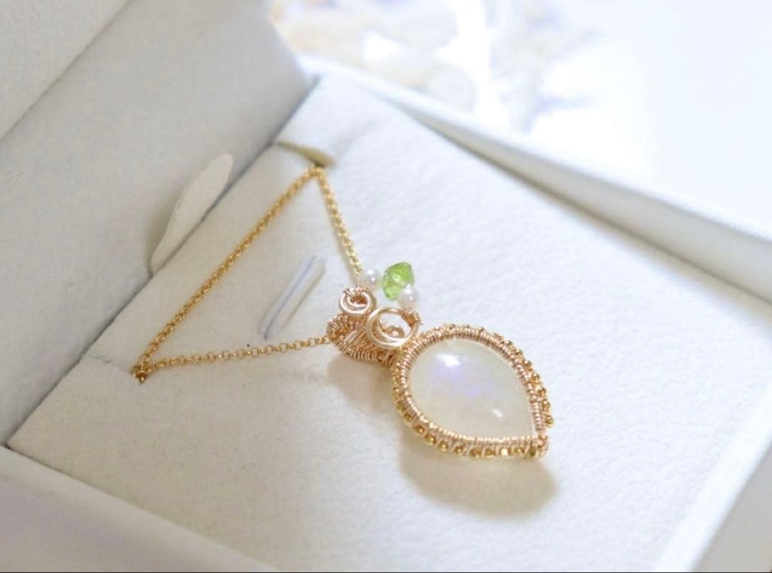 まこページ︎︎⟡アイリスクォーツ/ワイヤージュエリーネックレス︎︎⟡オーダー￼