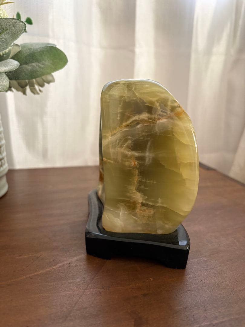 パワーストーン　縞メノウ 1.2kg 瑪瑙 原石 鉱物 鑑賞石 自然石 水石