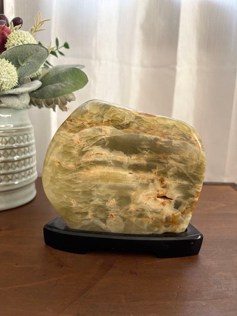 パワーストーン　縞メノウ 1.2kg 瑪瑙 原石 鉱物 鑑賞石 自然石 水石